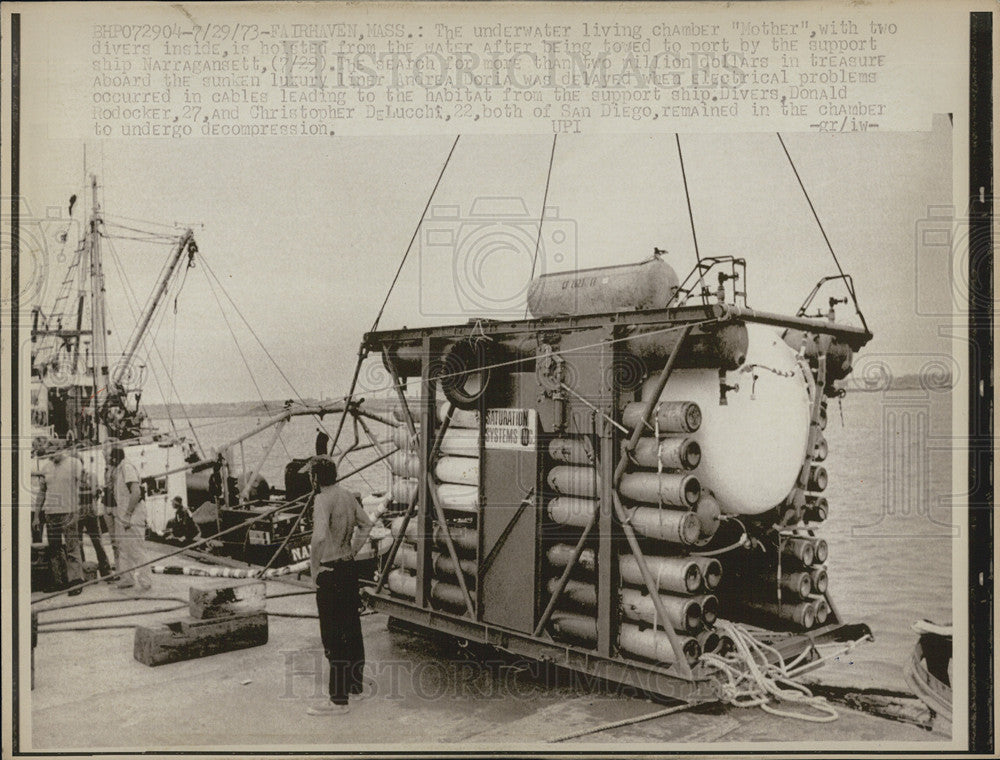 1973 Press Photo Divers D Rodocker/C DeLuccht/Narragansett/AndreaDoria Ship - Historic Images