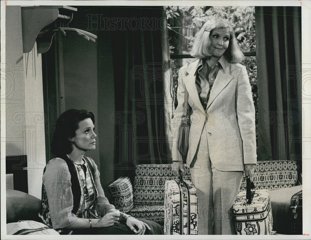 Valerie Harper Rhoda Anne Meara Actresses Television Series 1976 ...