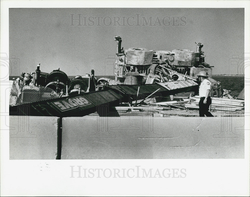 Press Photo Major Wreckage - Historic Images