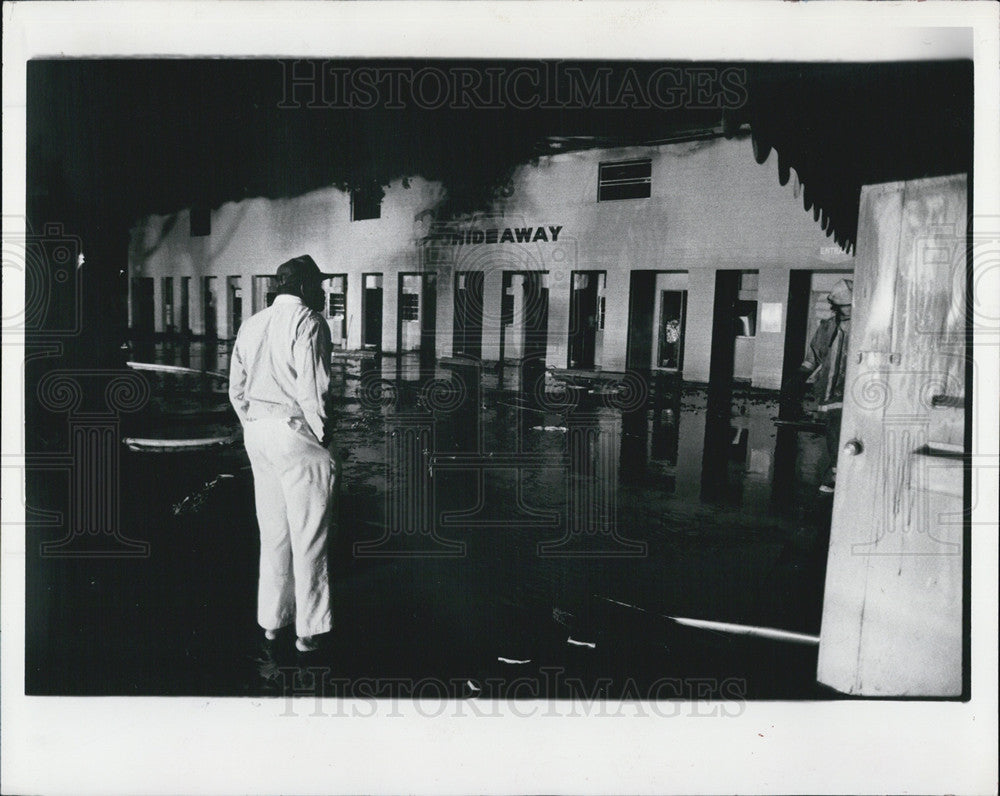 1984 Press Photo Bandit&#39;s Hideaway Nightclub Caught Fire - Historic Images