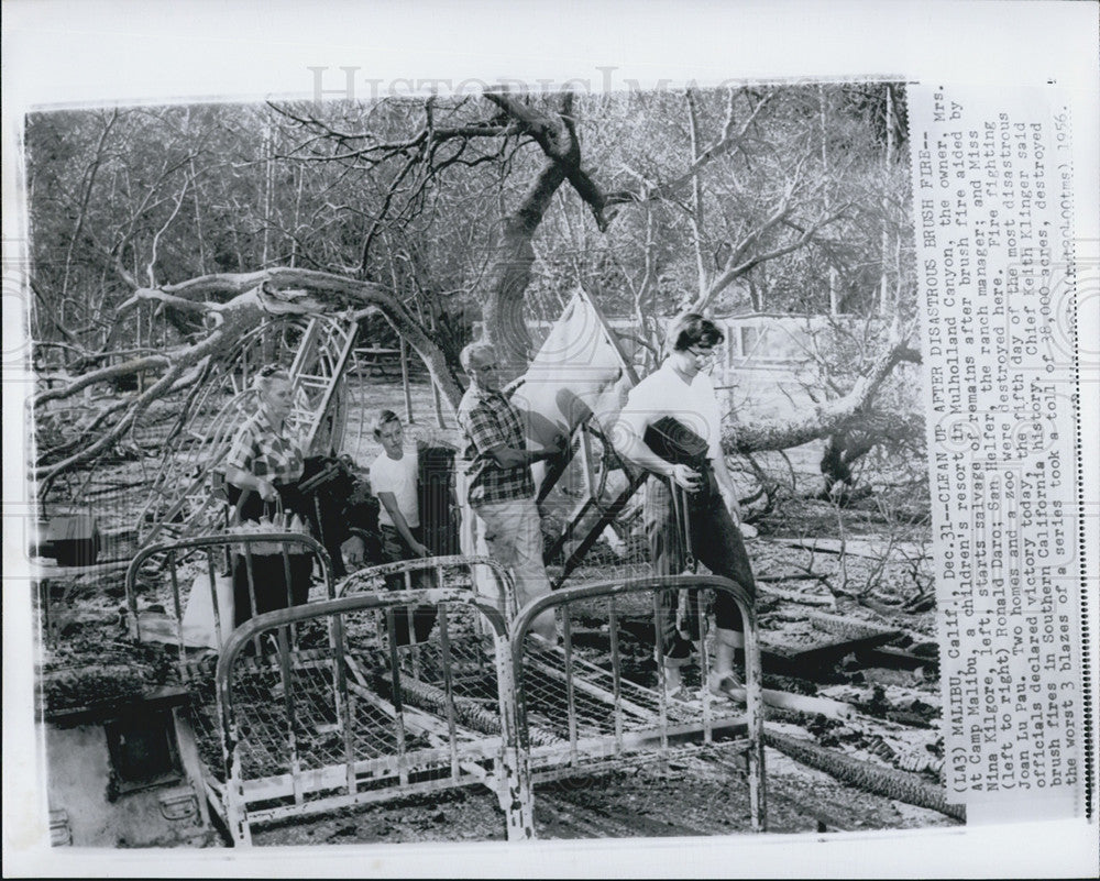 1956 Press Photo Camp Malibu Mulholland Canyon Clean Up Fire - Historic Images