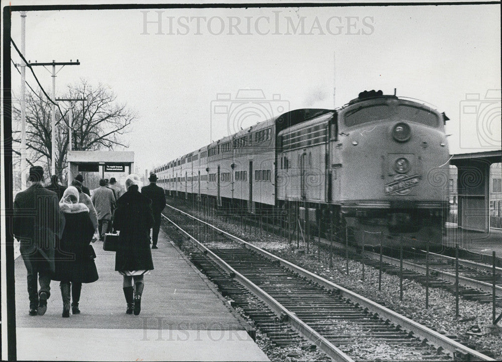 1970 Press Photo C&amp;NW Train System at Jefferson Park Station&quot; - Historic Images