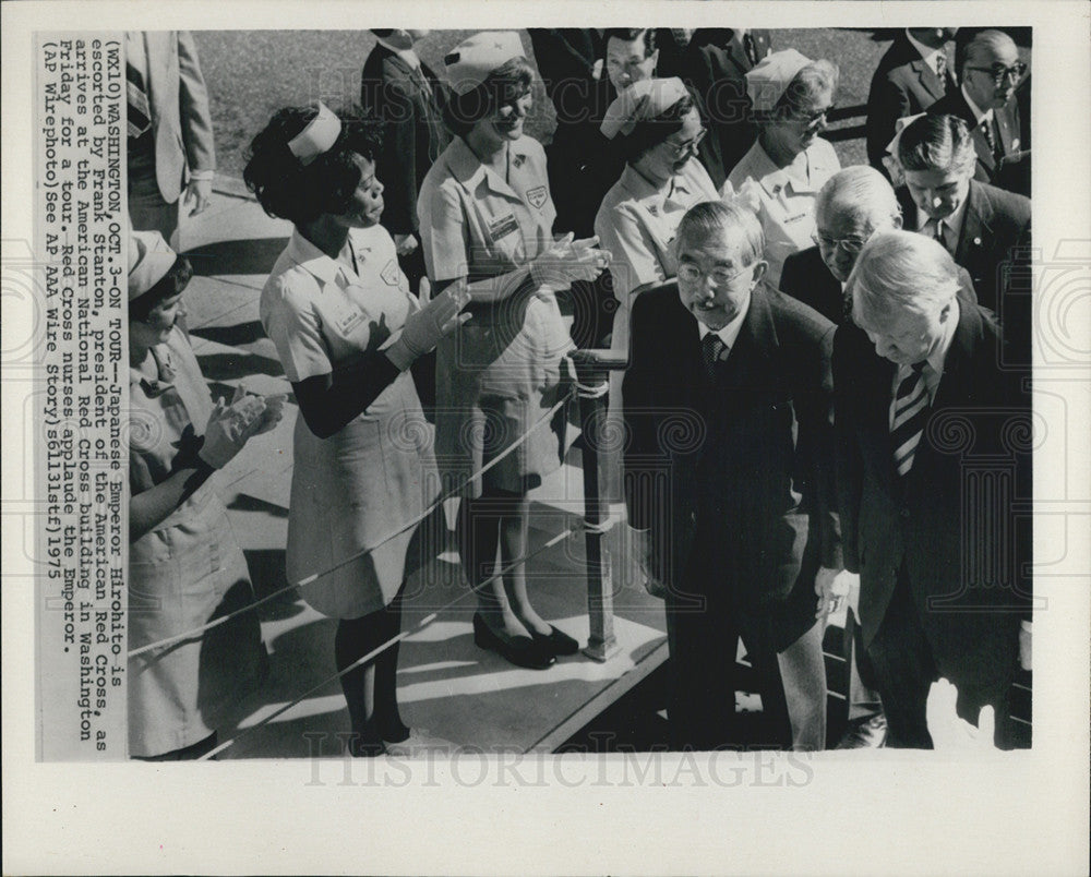 1975 Press Photo &quot;Japanese Emperor Hirohito visits the USA&quot; - Historic Images