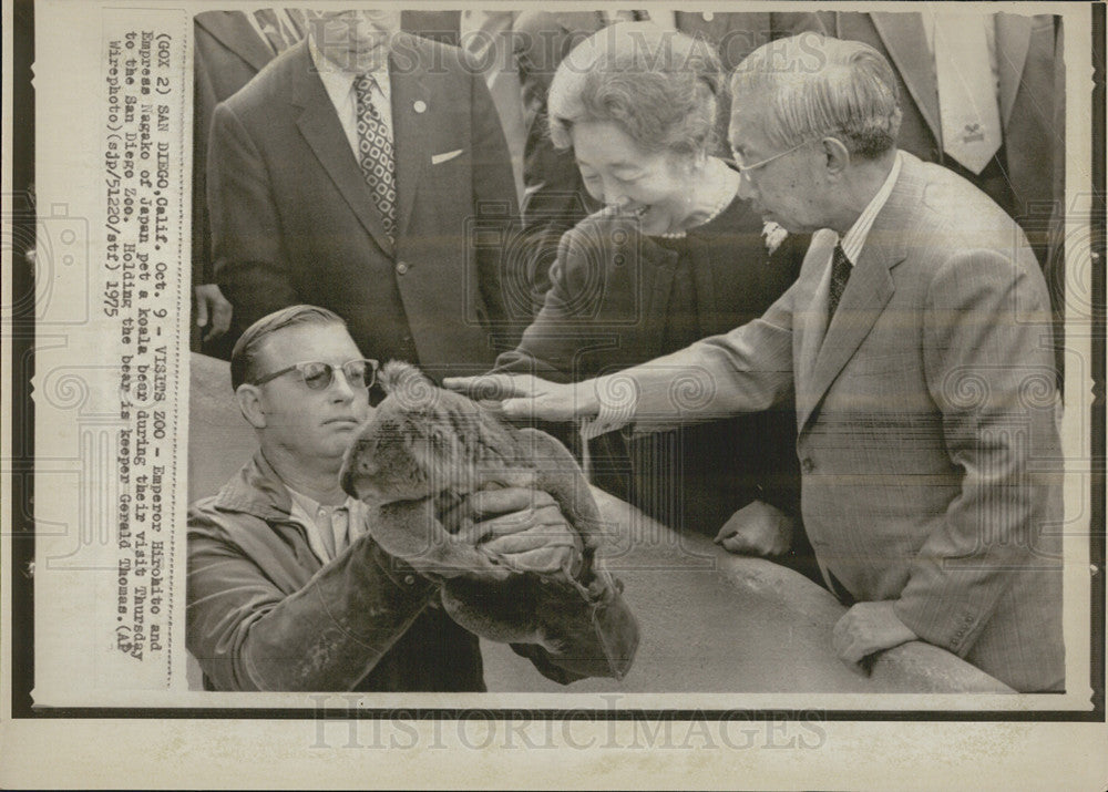 1975 Press Photo Emperor Hirokito Empress Nagako of Japan San Diego Zoo - Historic Images