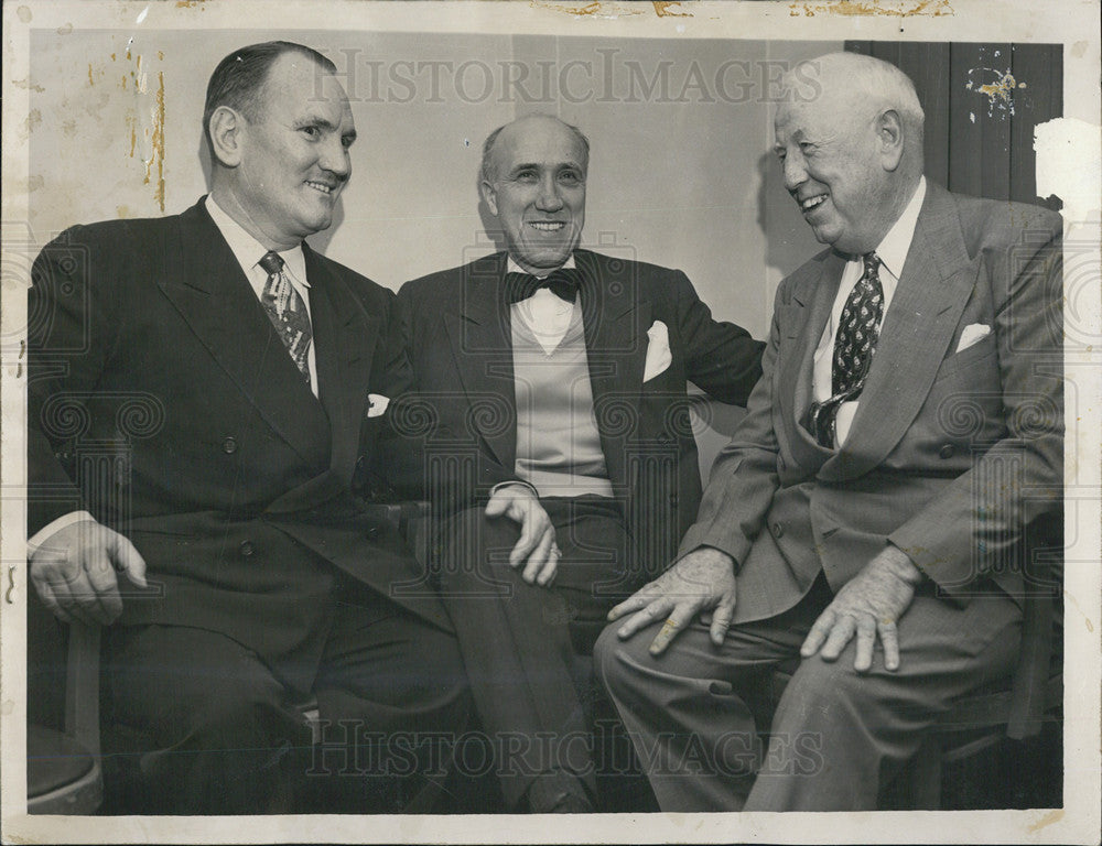 1952 Press Photo Eddie Glennon, General Manager - Historic Images