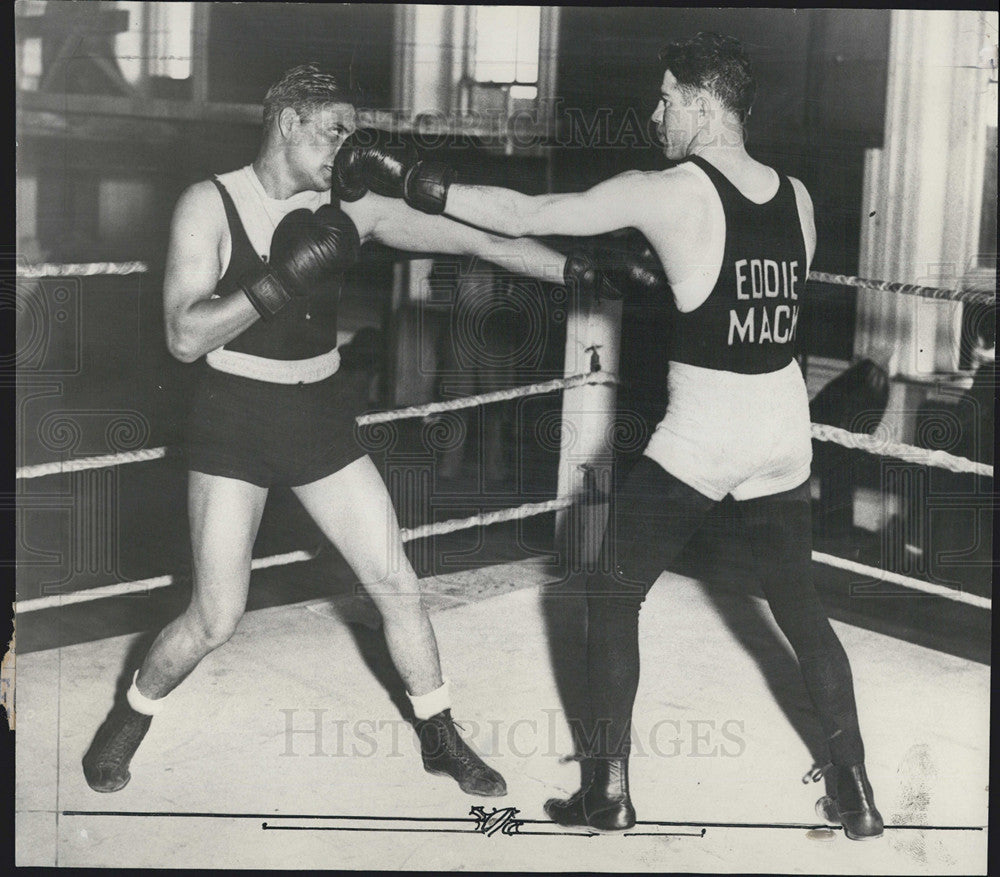 1932 Press Photo Eddie Mack Lightweight champ mickey Cohen - Historic Images
