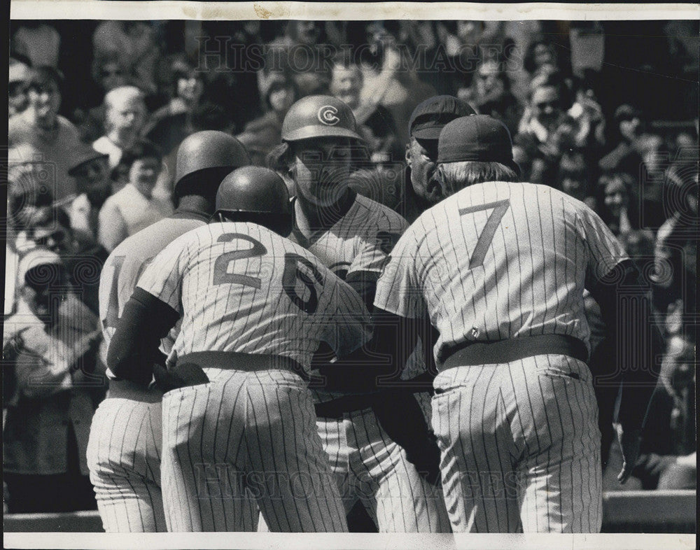 1974 Press Photo Chicago's George Mitterwald at plate after hitting a grand slam - Historic Images