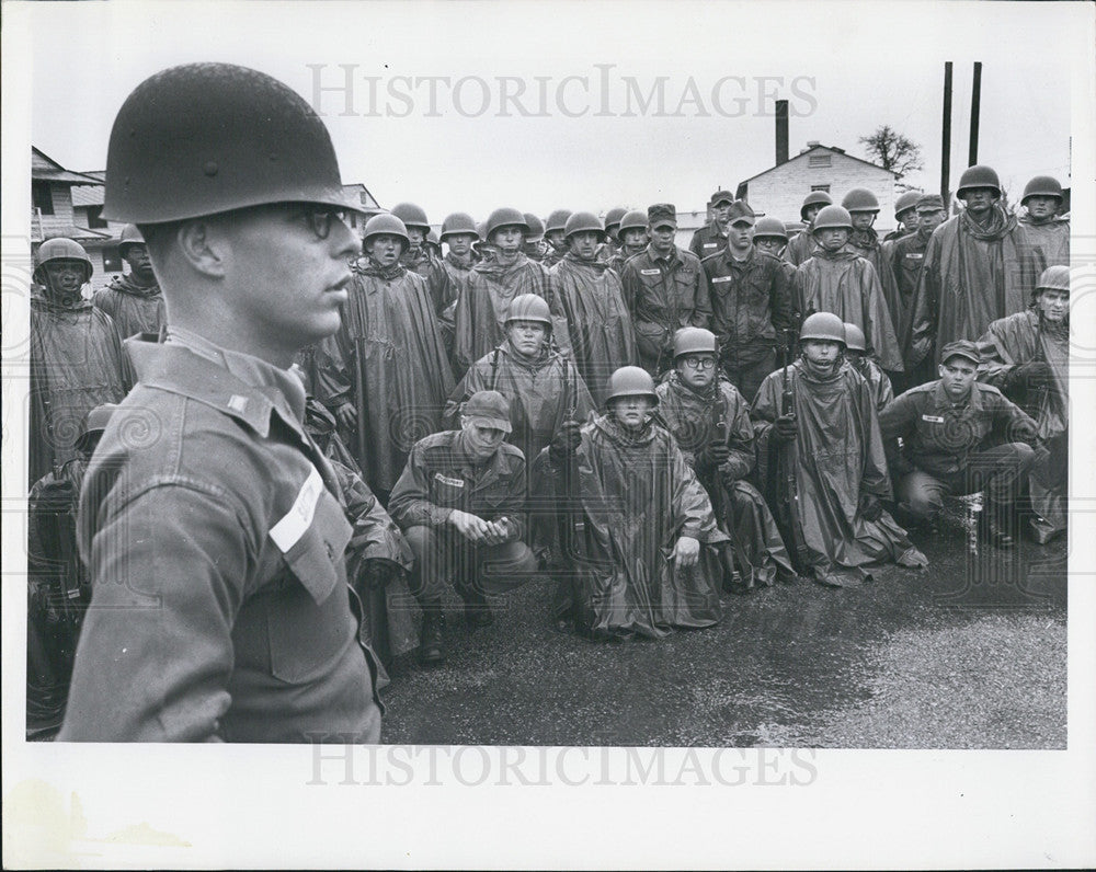 1965 Press Photo Army Basic Training cadets - Historic Images
