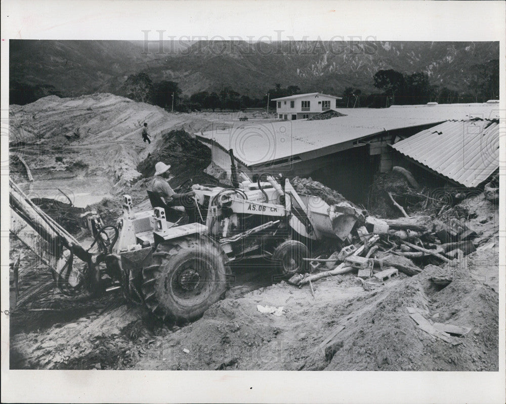 1974 Press Photo Hurricane Damage Honduras - Historic Images