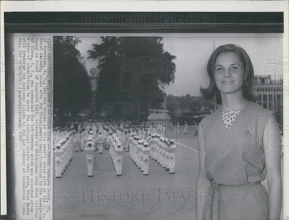 1967 Press Photo US Naval Academy Annapolis Maryland Color Girl - Historic Images