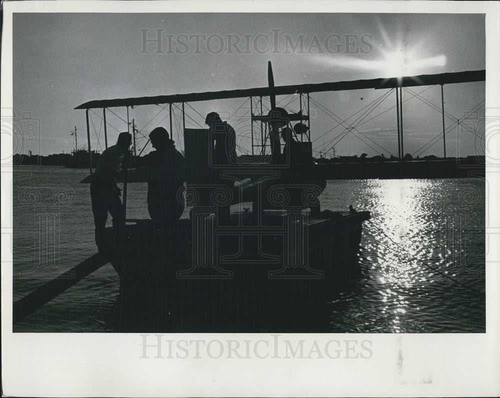 1964 Press Photo Air propelled boat - Historic Images