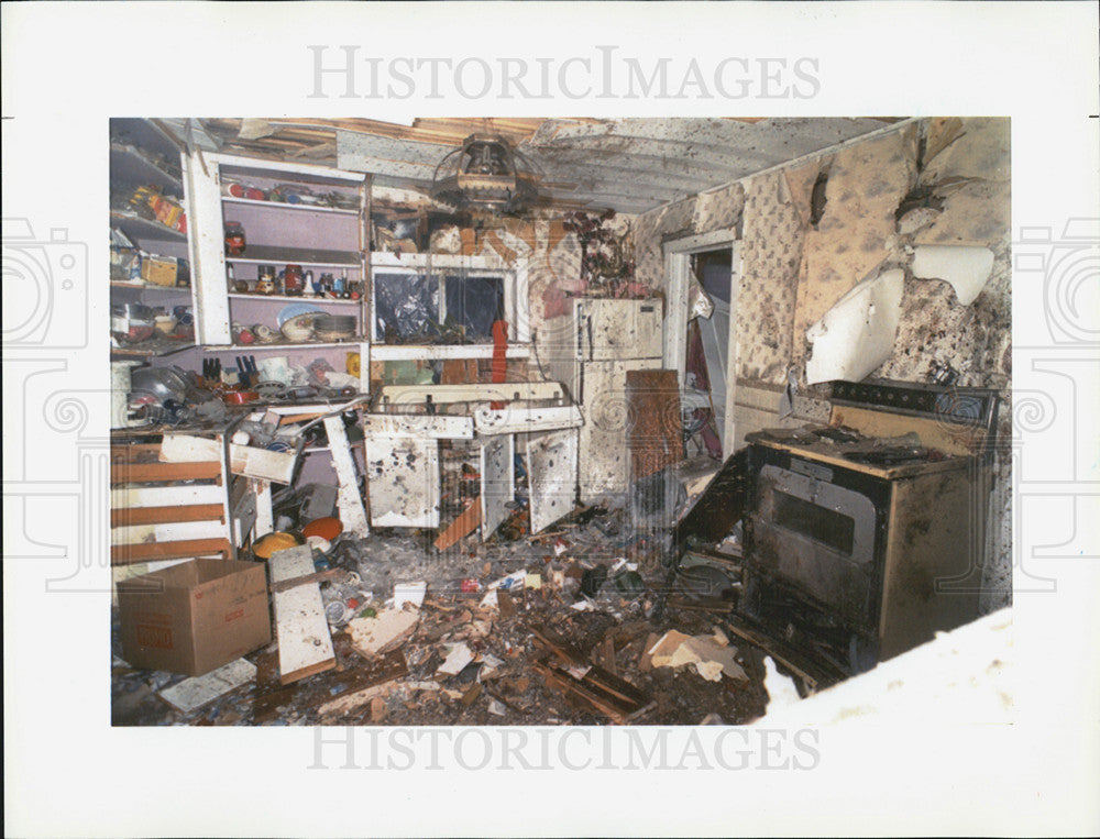 1993 Press Photo The Kitchen of Fowler Family After Explosion - Historic Images