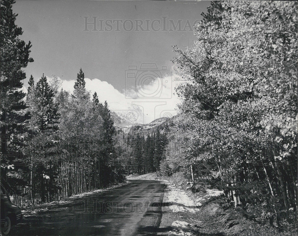 Press Photo Mountains - Historic Images