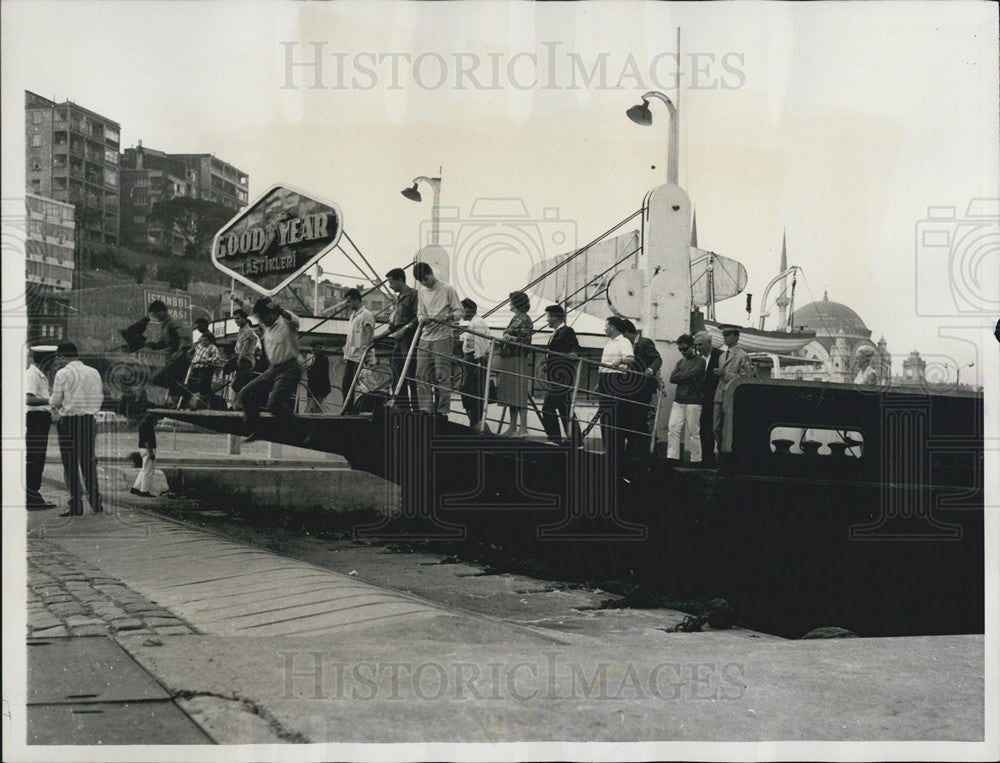 1965 Press Photo Bridge Construction in Istanbul - Historic Images