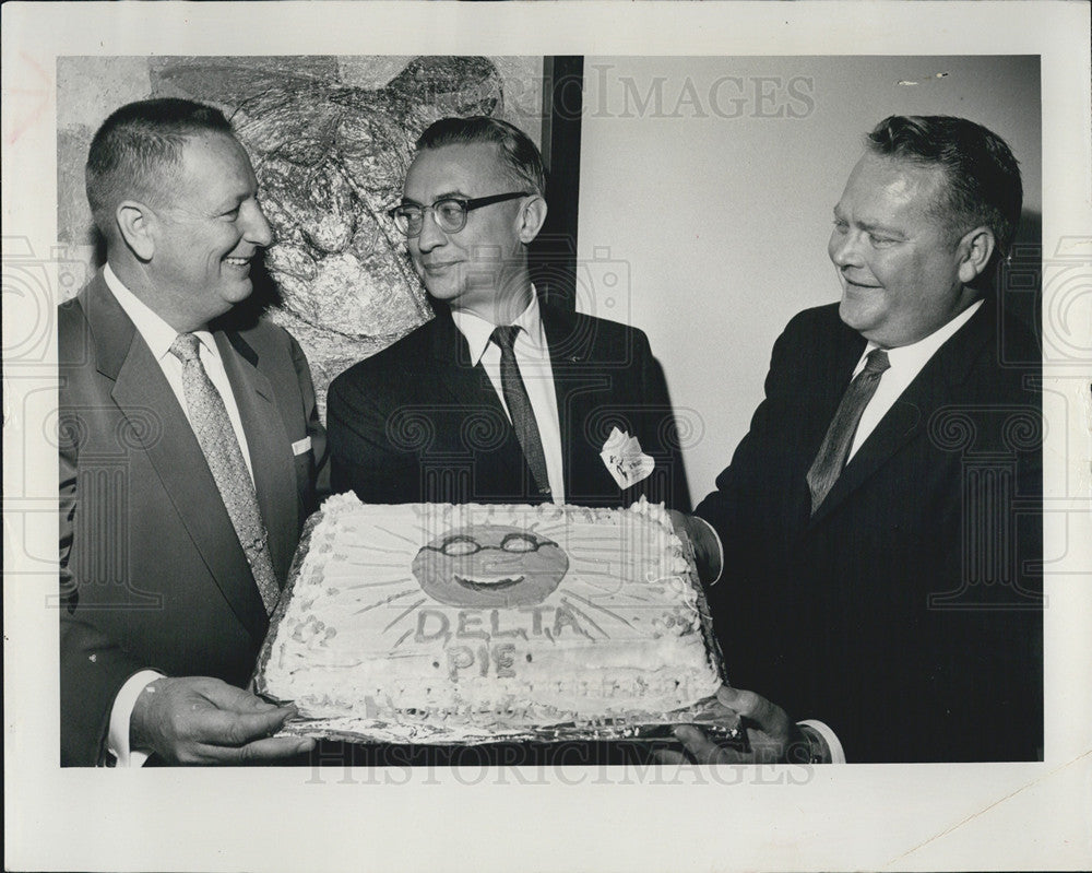 1959 Press Photo Delta Air Lines at St. Petersburg - Clearwater Int&#39;l Airport - Historic Images