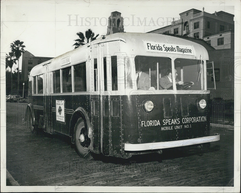 1949 Press Photo Mobile Photographic Unit - Historic Images