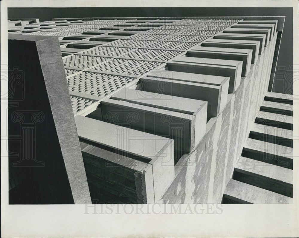 1963 Press Photo Plaza Fifth Avenue - Historic Images