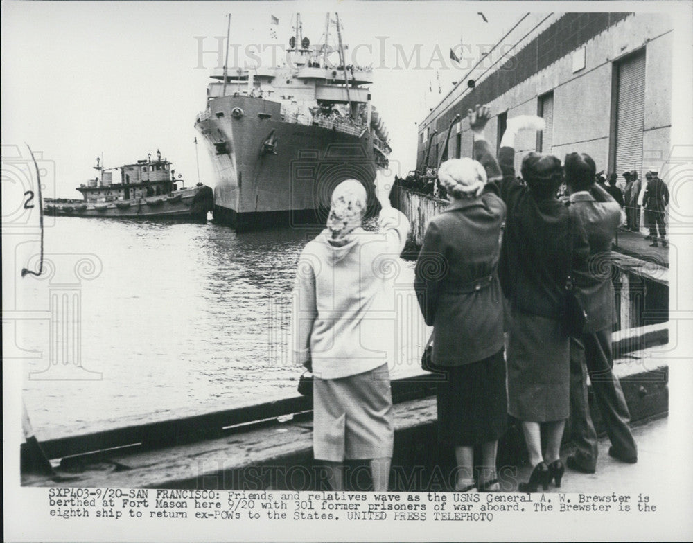 Press Photo Prisoners of War Returning Home on USNS General A. W. Brewster - Historic Images