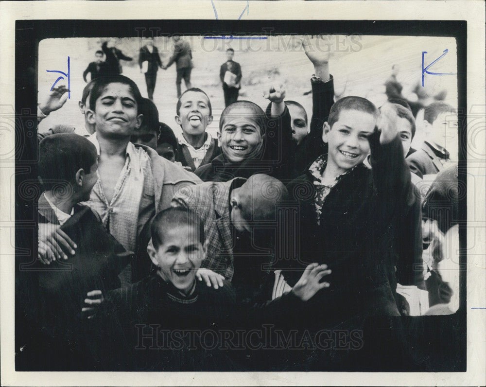 1972 Press Photo Iranian youngsters - Historic Images