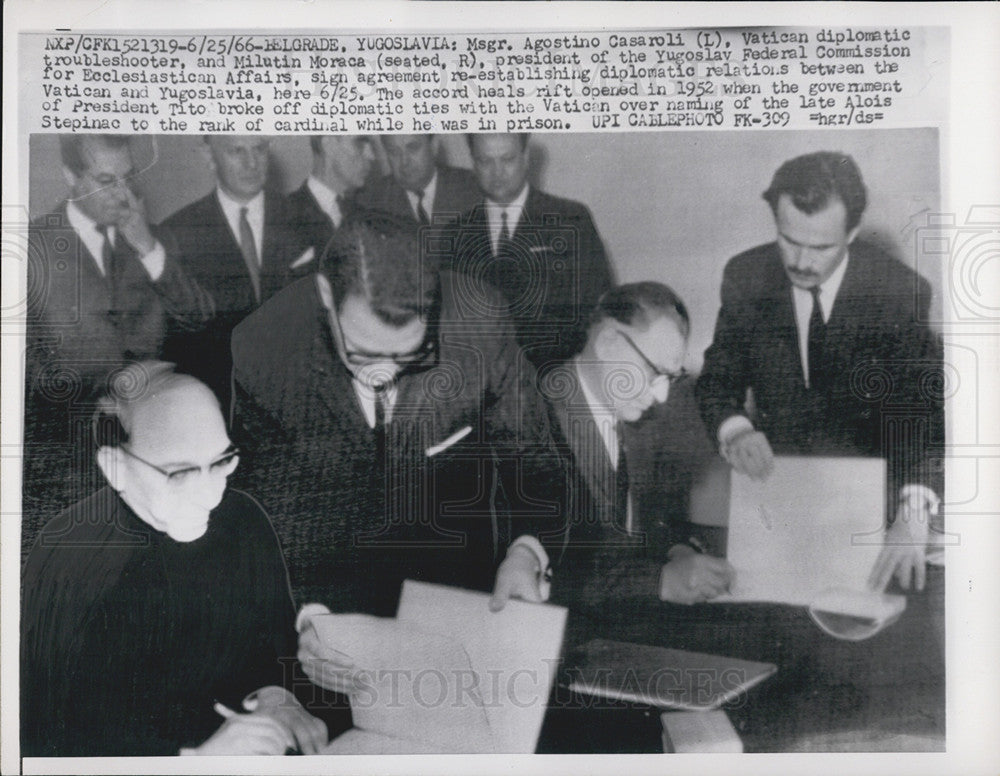 1966 Press Photo Msgr Agostino Casaroli &amp; Milutin Moraca at the Vatican - Historic Images