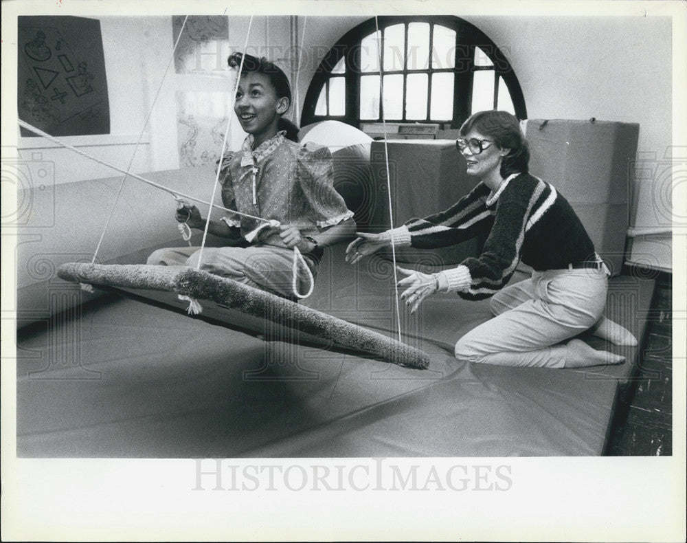 1983 Press Photo Student Instructor Chicago Clinic For Child Development Hyde - Historic Images