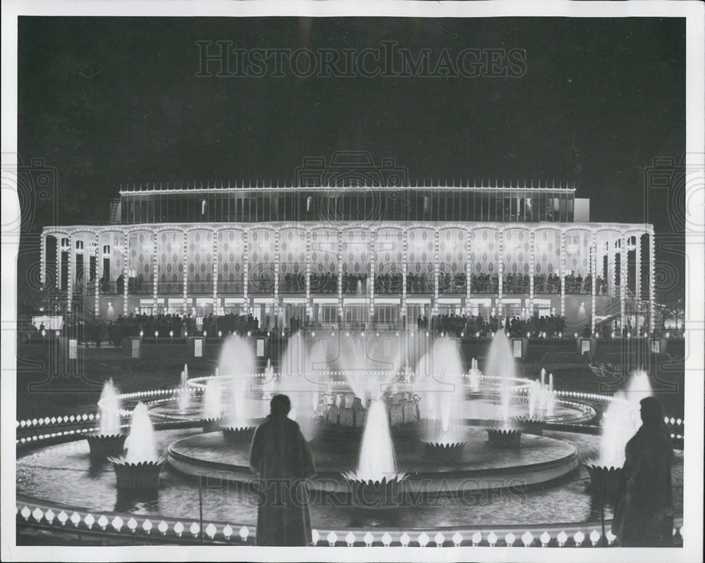 1958 Press Photo A night view of Copenhagen&#39;s concert hall - Historic Images