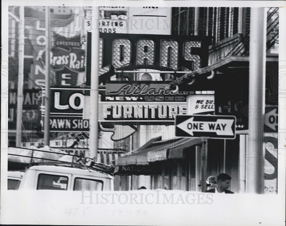 1969 Press Photo Tampa Florida Signage street - Historic Images