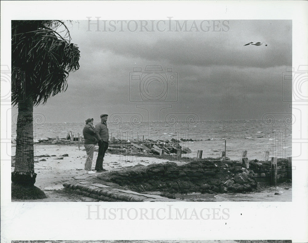 1987 Press Photo Barb, Les Othman, Pine Island, Hernando County Storms - Historic Images