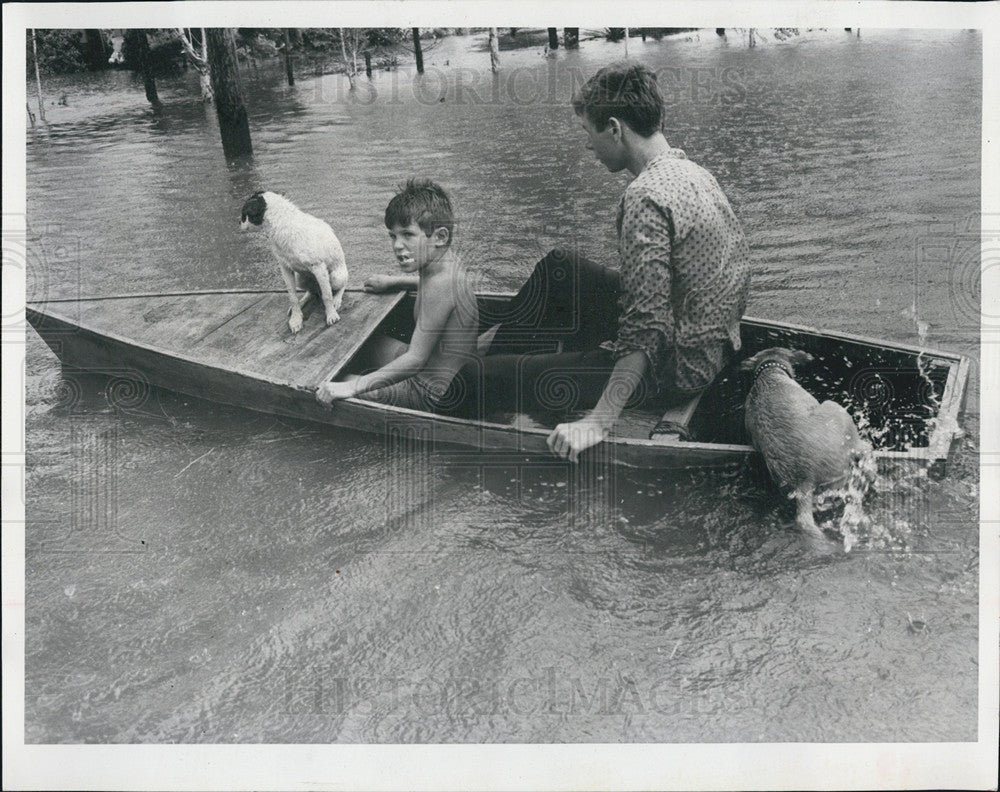 1960 Press Photo flooding in Pinellas Park - Historic Images