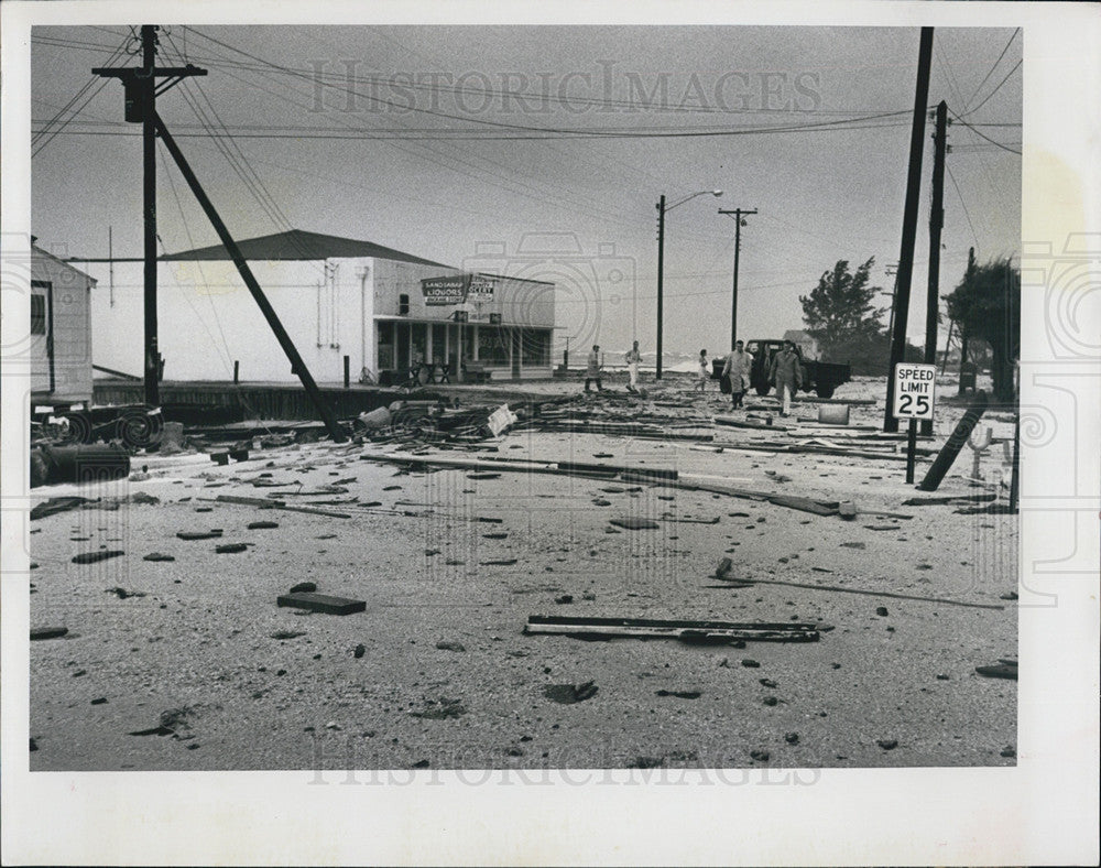 1960 Press Photo Aftermath of Storms that Damaged Property - Historic Images