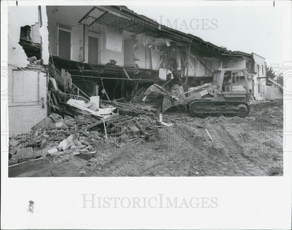 1989 Press Photo Demolition, Old Windy City Hotel - Historic Images