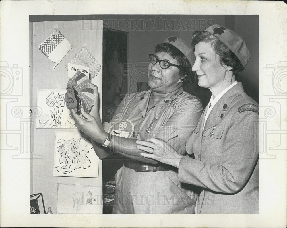 1965 Press Photo Maggie Vandiver, Bertha Bonda, Girl Scouts - Historic Images