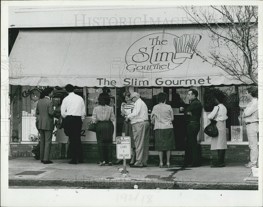 1985 Press Photo Joe Oneida The Slim Gourmet Lunch - Historic Images