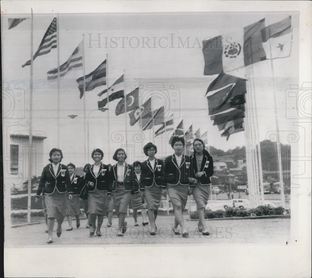 1964 Press Photo Summer Olympics team - Historic Images