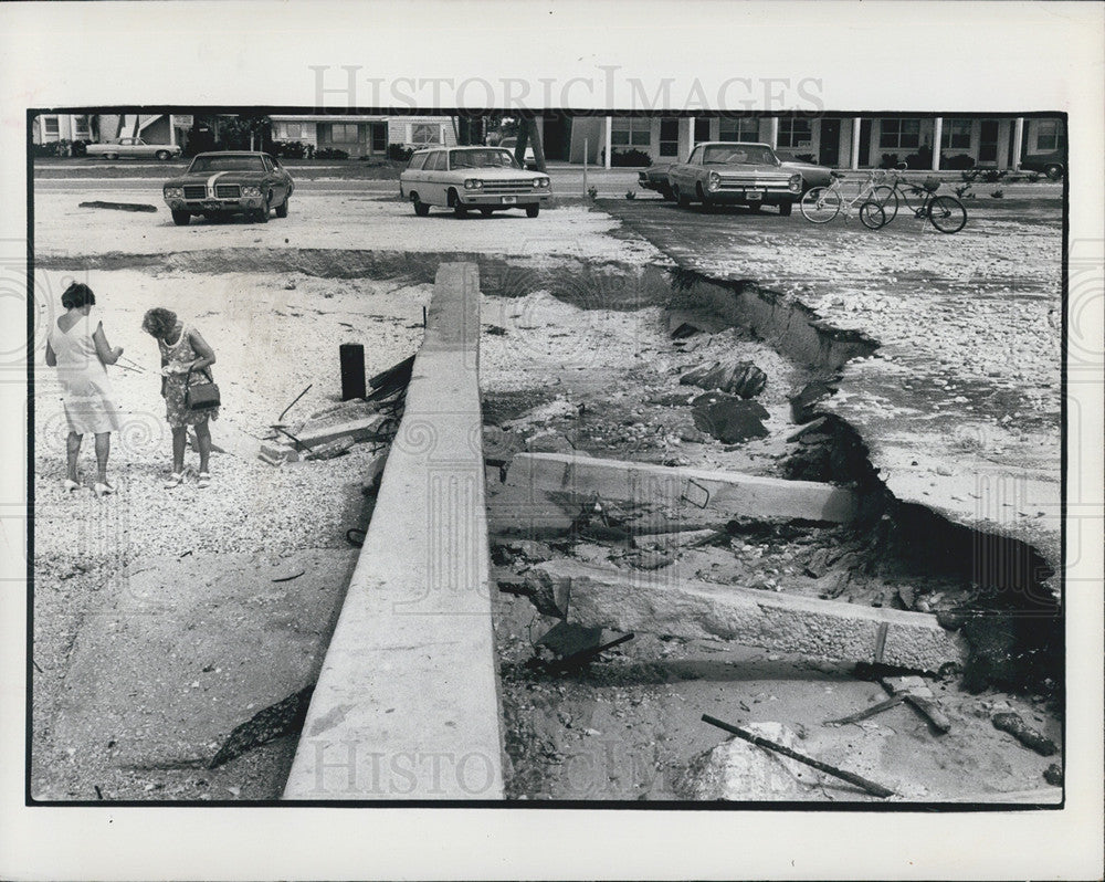 1975 Press Photo Fort Walton Beach Florida Hurricane Eloise - Historic Images