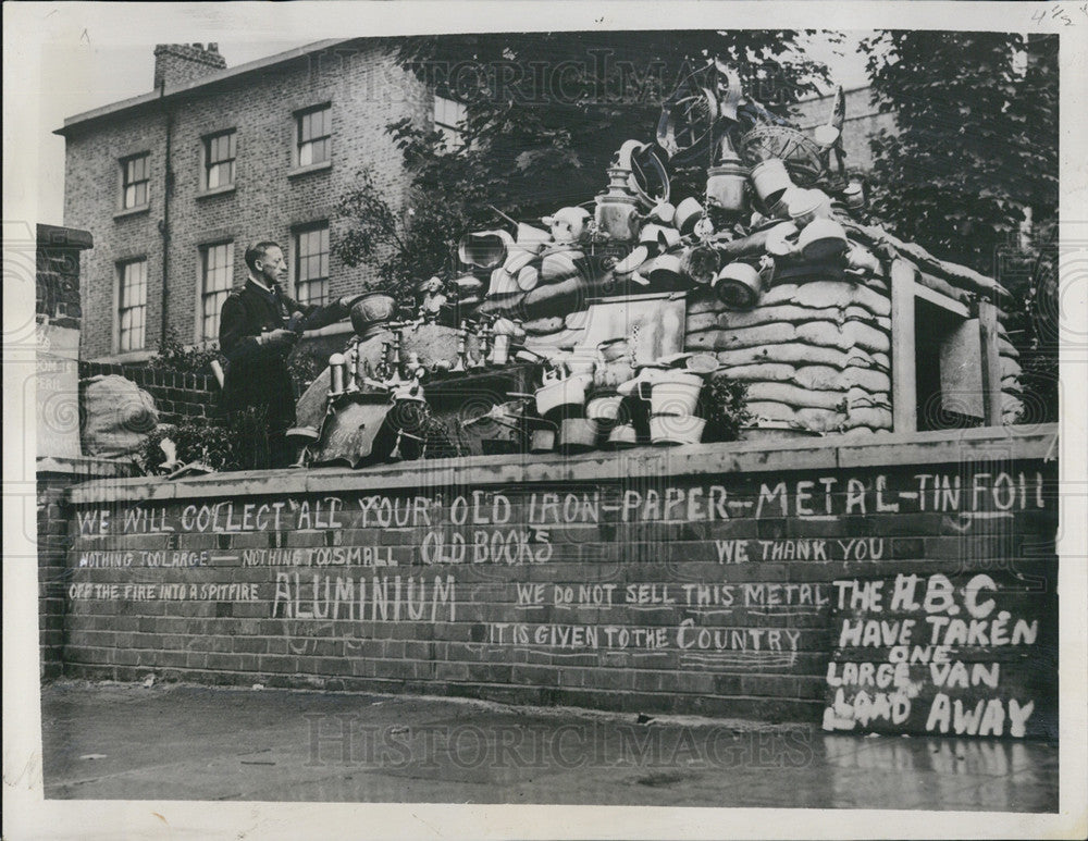 1940 Press Photo Reception Area in England for items to be used in War - Historic Images