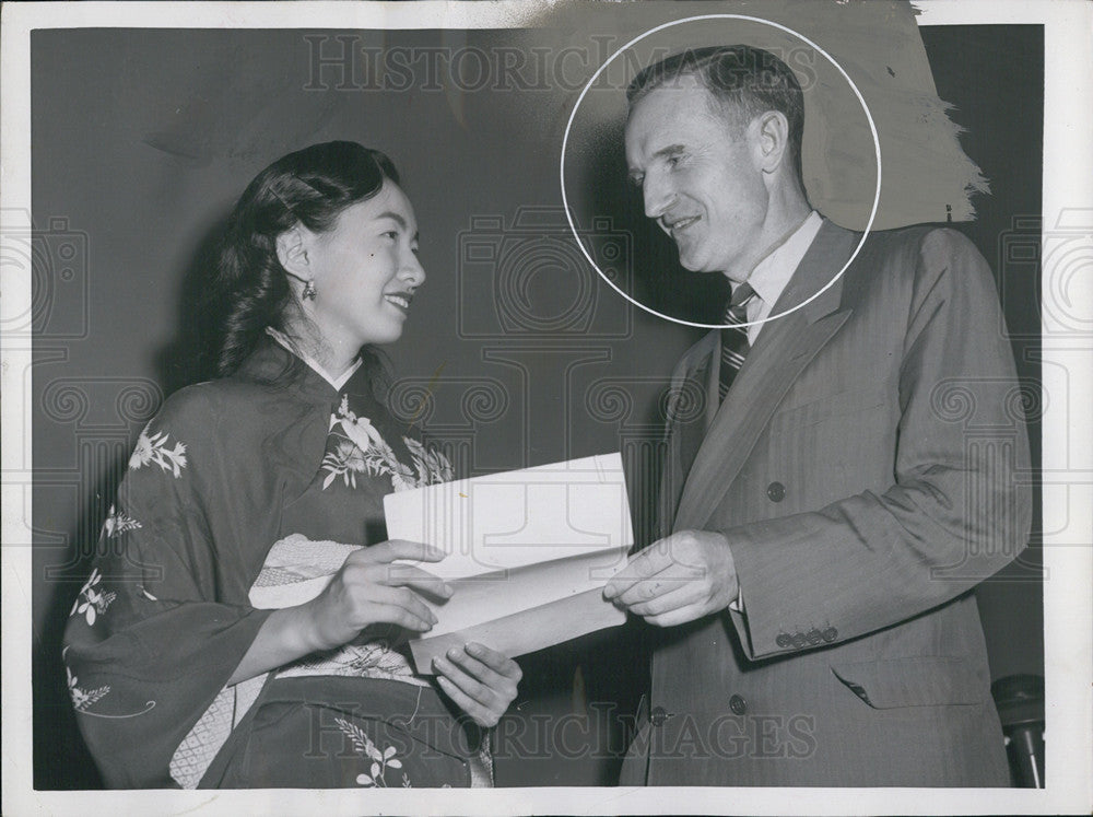 1953 Press Photo John D Rockefeller III, Miss Ayako Tomii - Historic Images