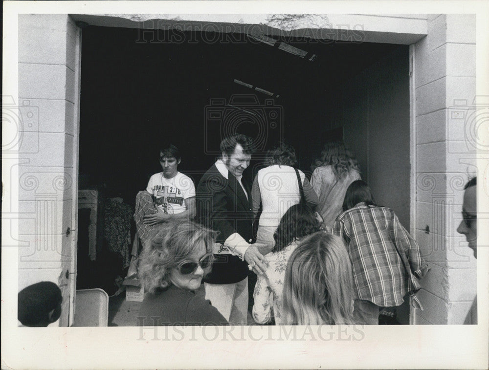 1972 Press Photo John 3:16 Cook Mission - Historic Images