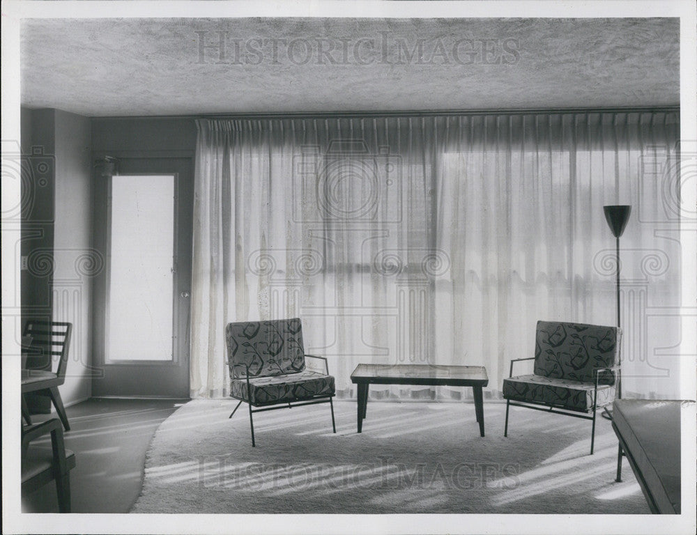 1953 Press Photo Room of The Plaza Apartments - Historic Images