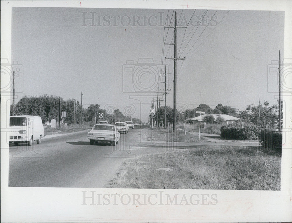 1969 Press Photo Sarasota City Railroad Crossing - Historic Images