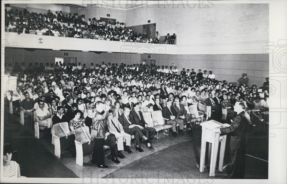 Press Photo Class of New Canadians, learning the English Language - Historic Images