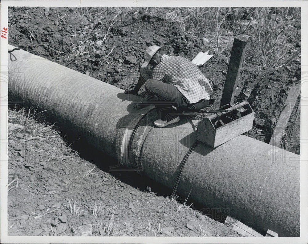 1963 Press Photo  new water mains for Panama Canal and Colon - Historic Images