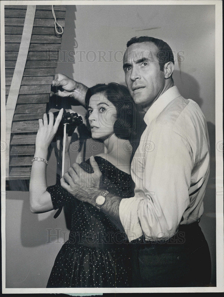 1961 Press Photo Actors Ricardo Montalban Marisa Pavan Playhouse For Three - Historic Images