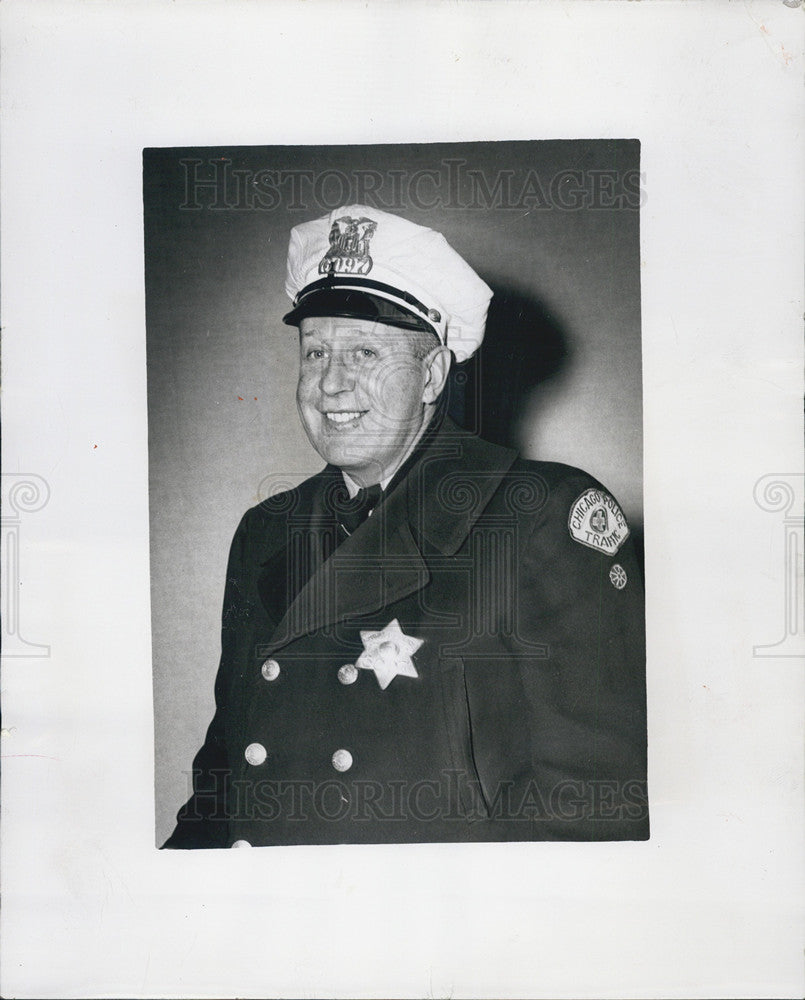 1965  Press Photo Stanley O&#39;Sullivan Policeman  St Patricks Parade - Historic Images