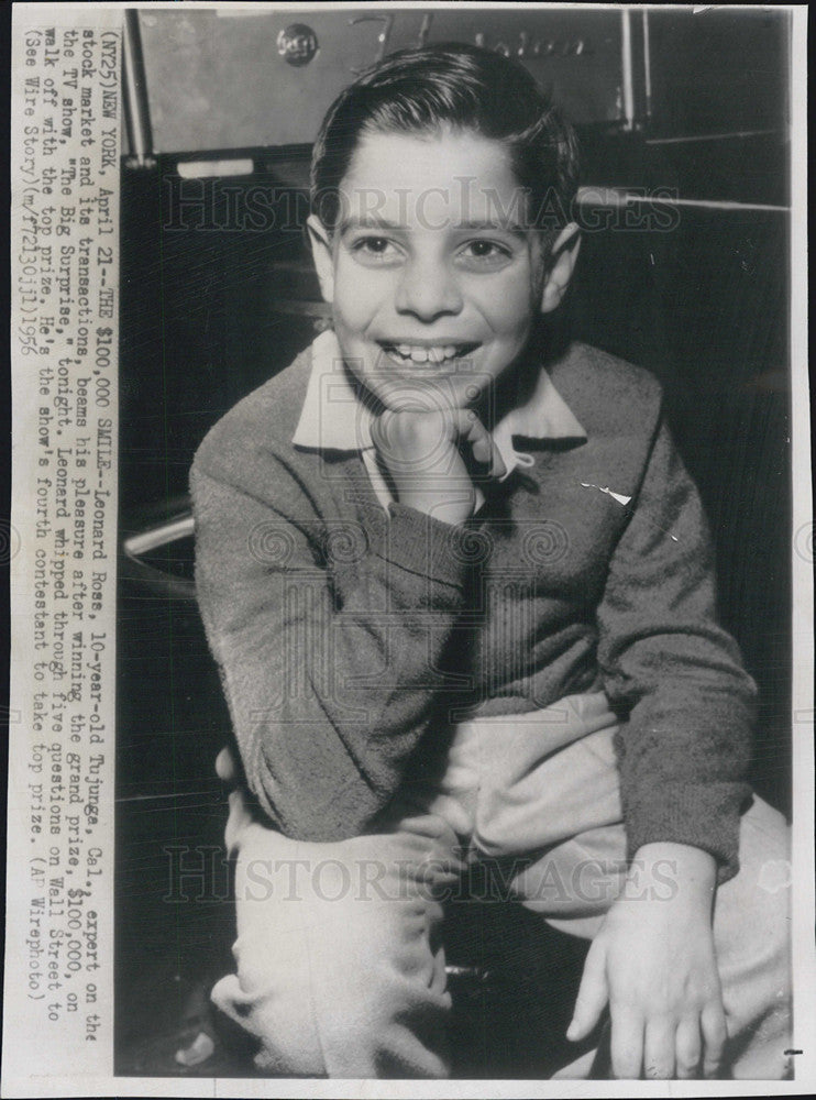 1976 Press Photo Leonard Ross Stock Market Expert  The Big Surprise - Historic Images