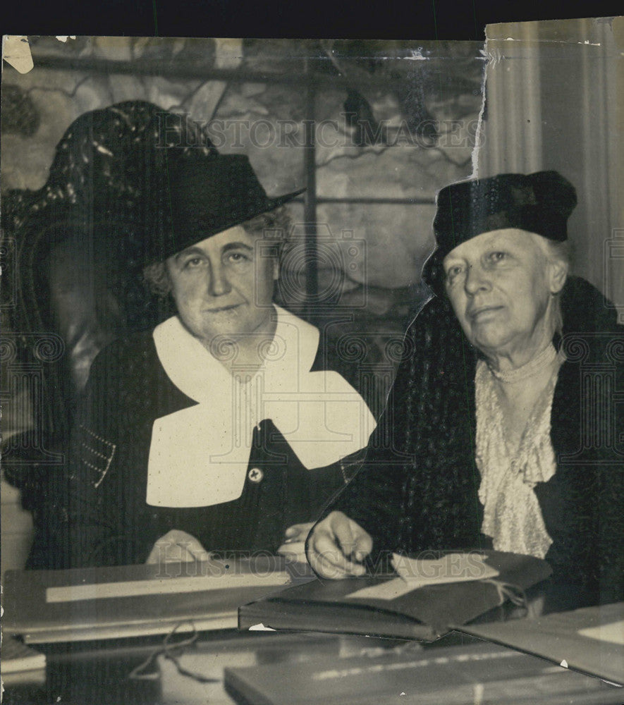 1933 Press Photo Mrs Woodrow Wilson Mrs William Howard Taft  Red Cross Volunteer - Historic Images