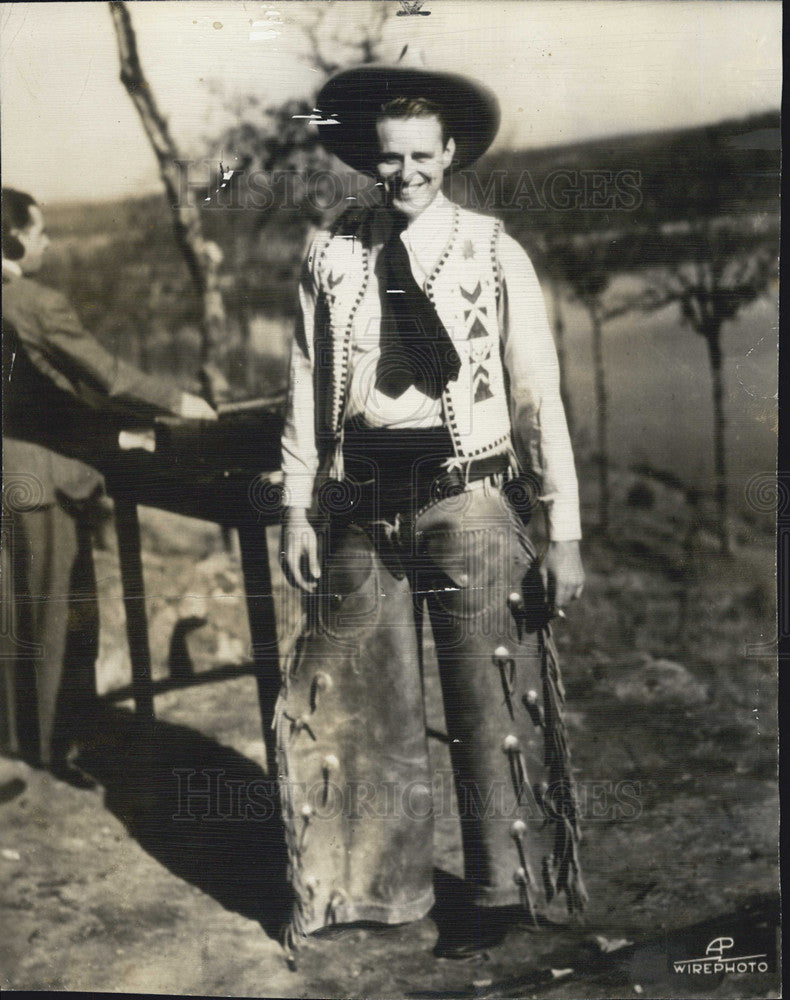 1935 Press Photo Elliot Roosevelt  at Oklahoma Ranch. - Historic Images