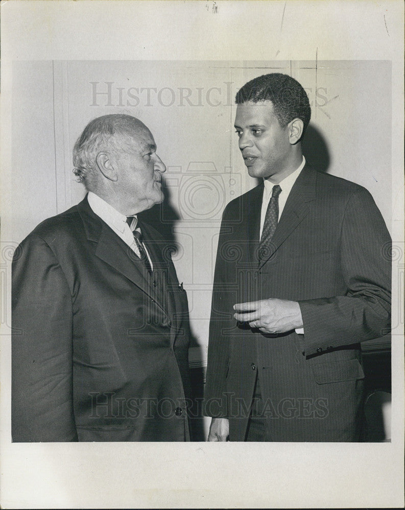 1967 Press Photo Arthur Dean &amp; Roger Wilkins Director of Community Relations - Historic Images