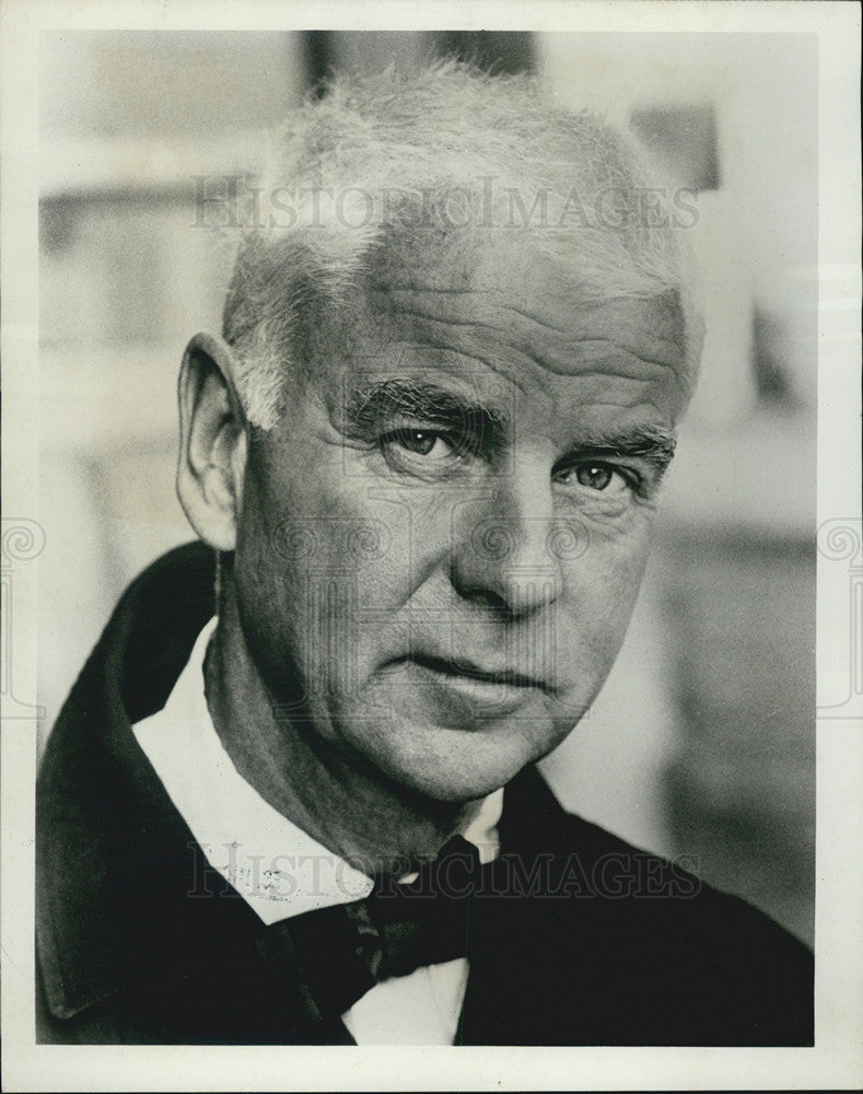 1967 Press Photo Emlyn Williams reading of charles Dickens special - Historic Images