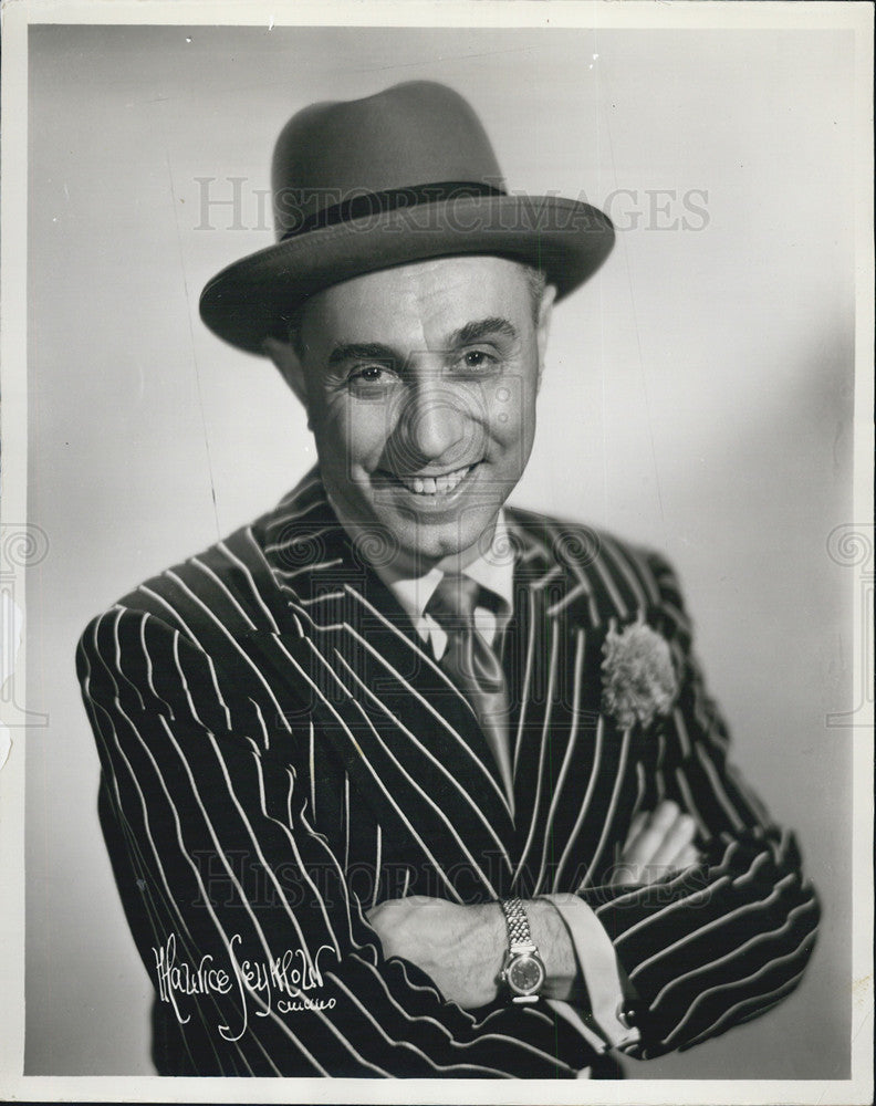 1952 Press Photo Julie Oshins GUYS AND DOLLS At The Shubert Theater - Historic Images